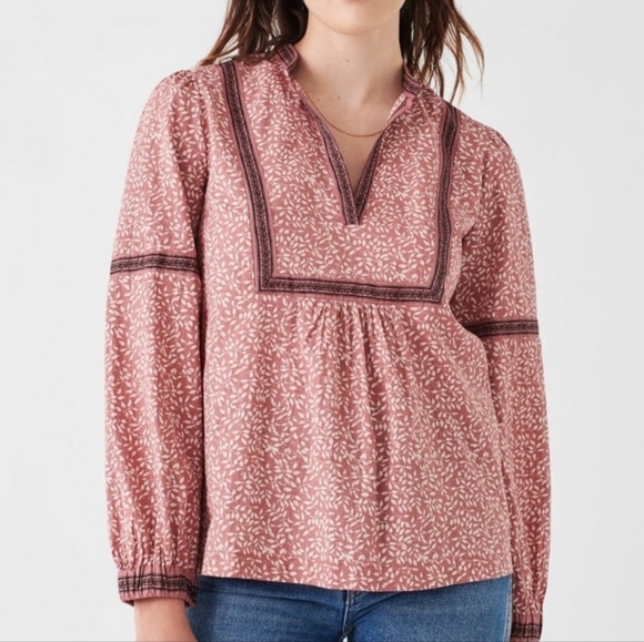 Faherty Tops - NWT Faherty Aurora Leaf Print Top Blouse Size S
